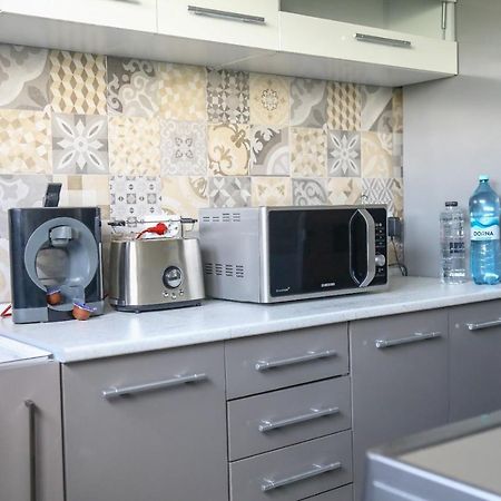 Colonial Touch Apartament 布拉索夫 外观 照片