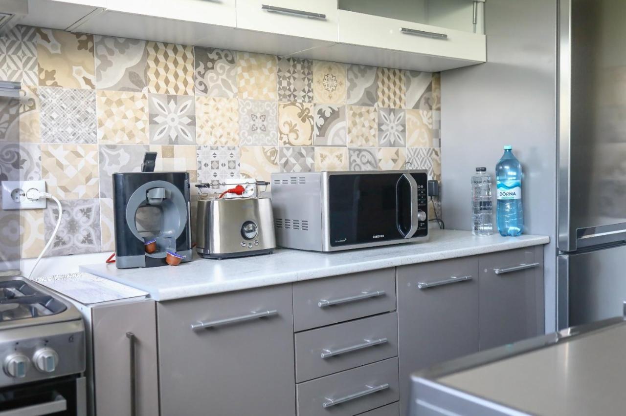 Colonial Touch Apartament 布拉索夫 外观 照片